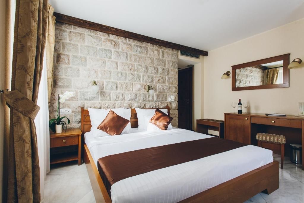 Отель Eco Hotel Carrubba Тиват
