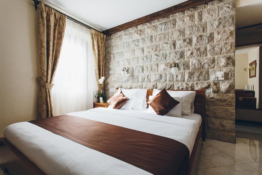 Отель Eco Hotel Carrubba Тиват